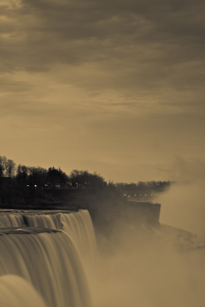 2009_04_niagara_02